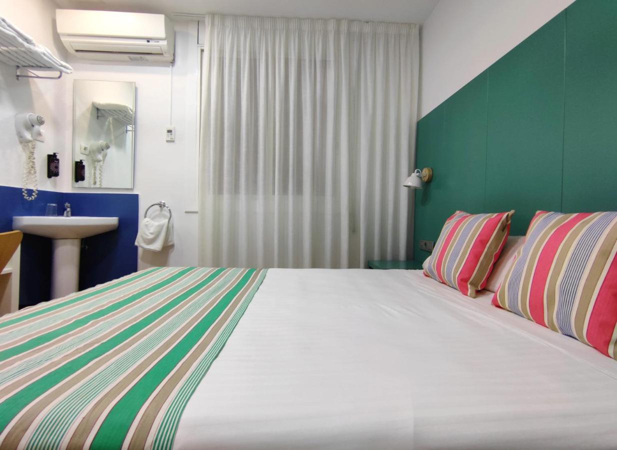 Yomo Hostal Bcn Port Barcelona Exterior photo